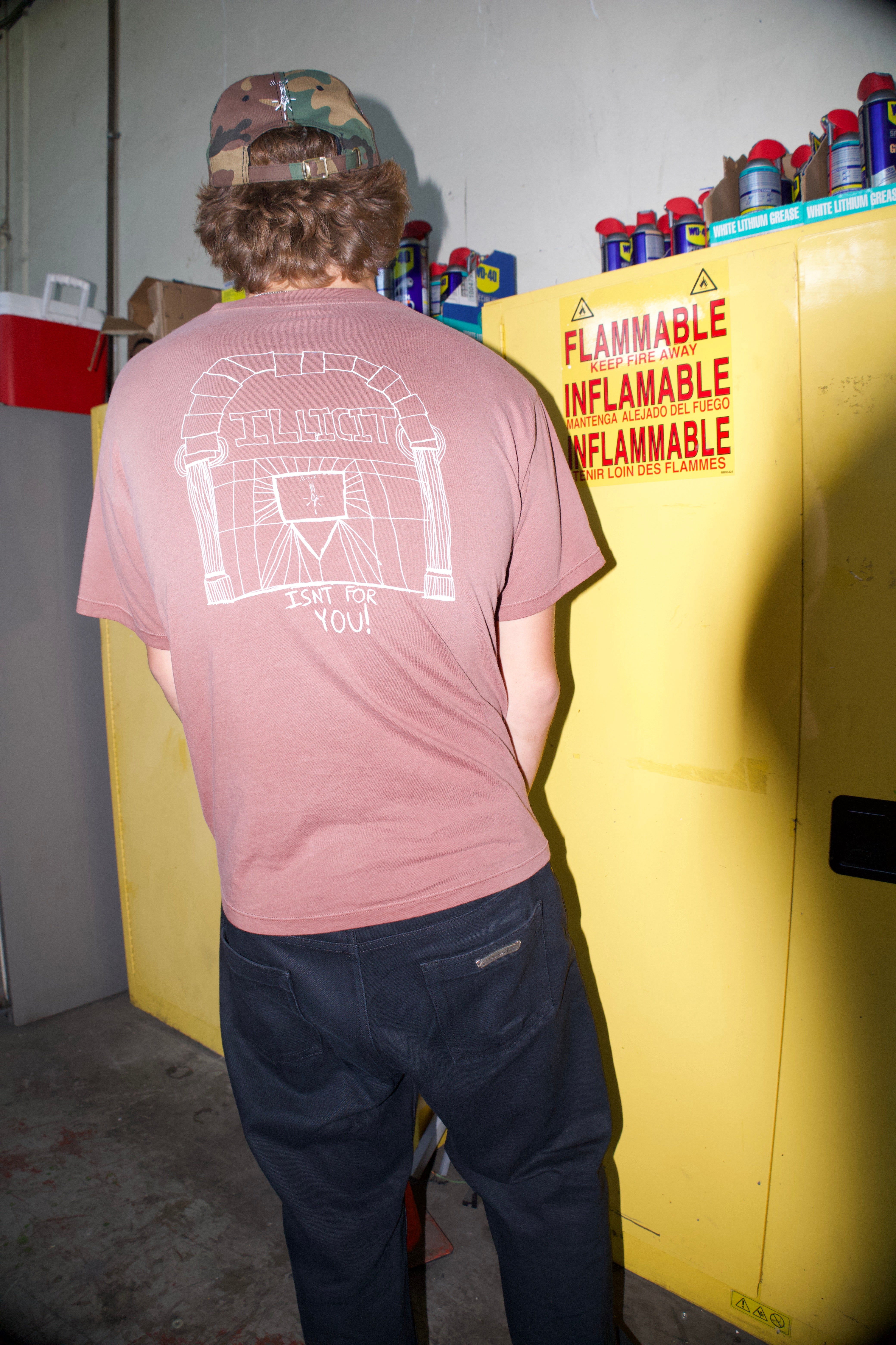 BRICK ARCH TEE